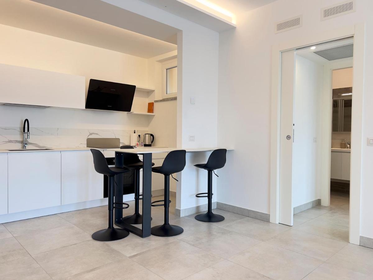 Naiade Apartment - Parcheggio Privato Coperto Incluso Isola di Liri 외부 사진
