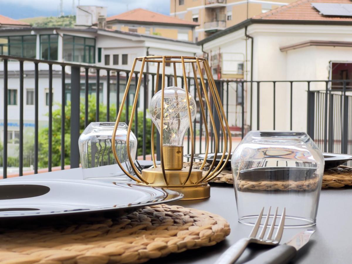 Naiade Apartment - Parcheggio Privato Coperto Incluso Isola di Liri 외부 사진