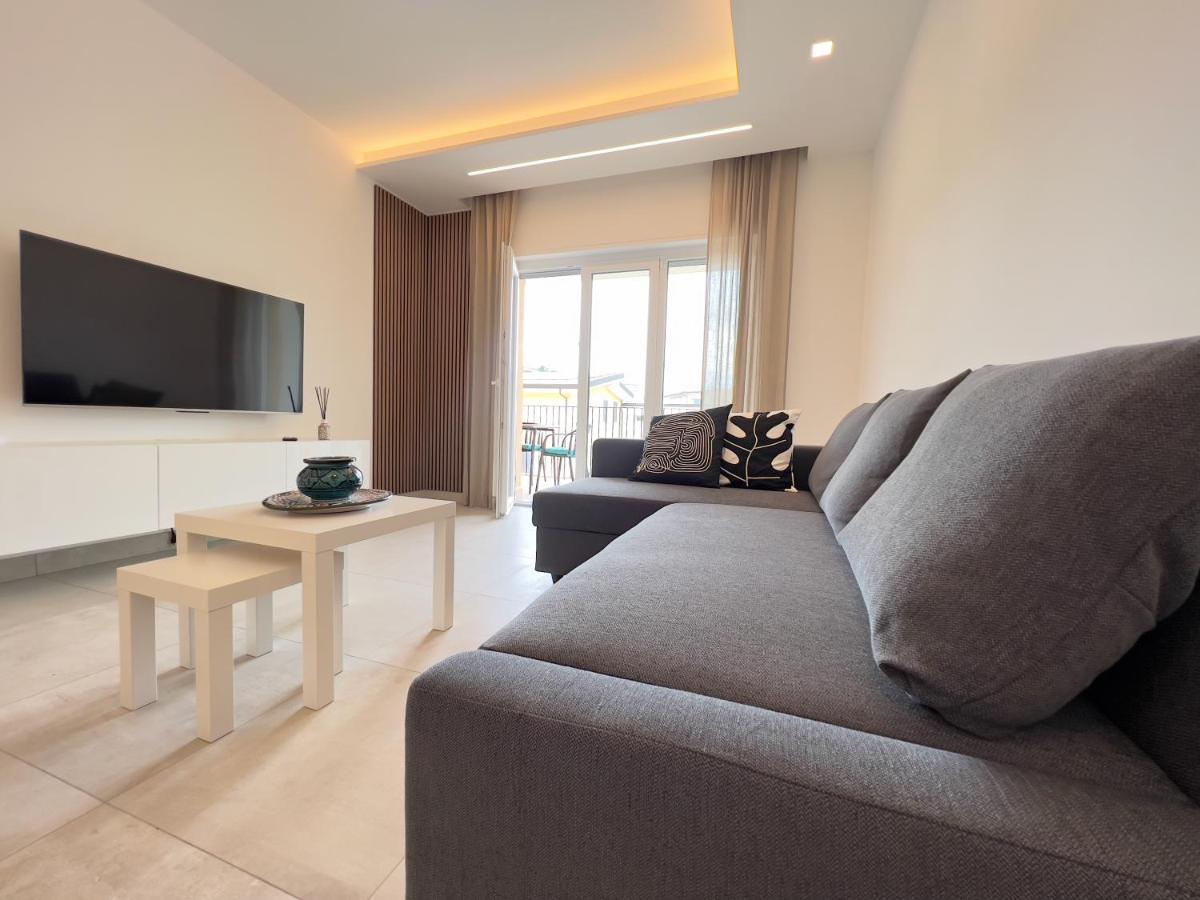 Naiade Apartment - Parcheggio Privato Coperto Incluso Isola di Liri 외부 사진